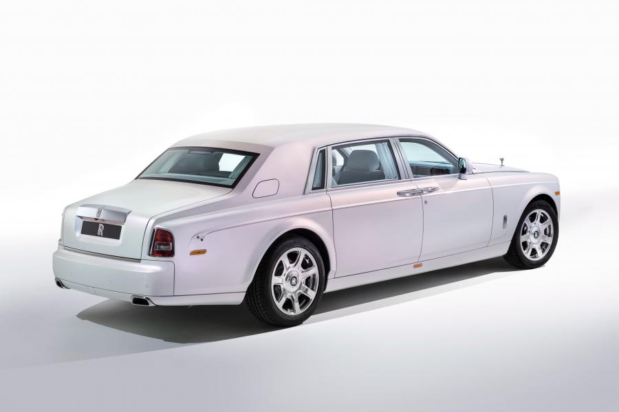 Rolls-Royce Phantom Serenity 2015 года  (фото 2 из 17)